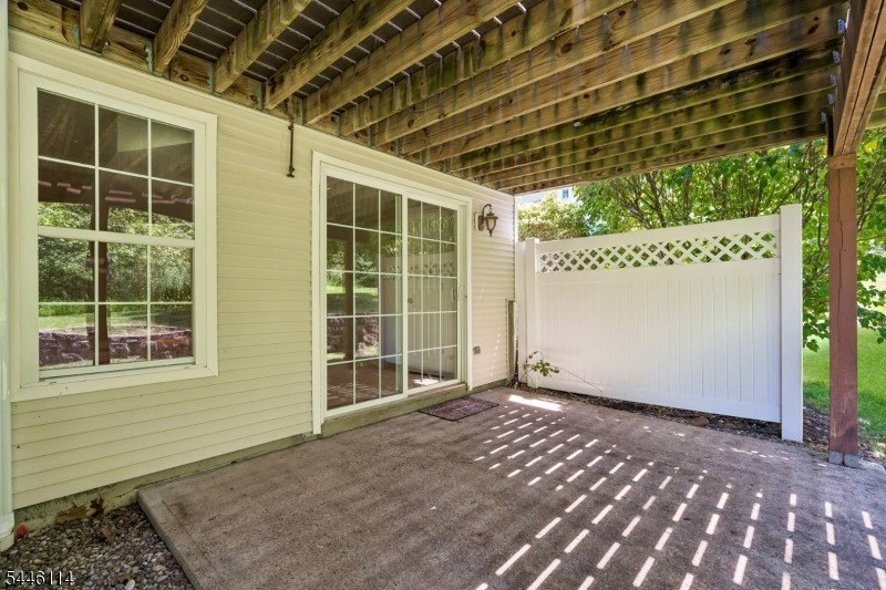 Absolutely beautiful 3-bedroom, 2.5-bath end-unit townhouse - photo 43