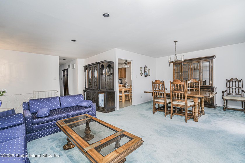 First Time Offered! Pride of ownership shows in this large 2 - photo 6