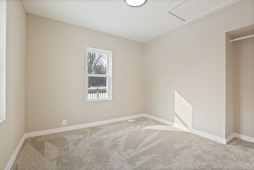 Back on the market! The previous buyers got cold feet, which - photo 12