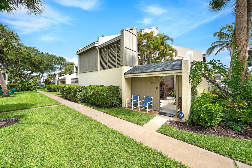 Just a 5-minute walk to Jupiter Beach, this 2-bedroom, 2 bath - photo 18