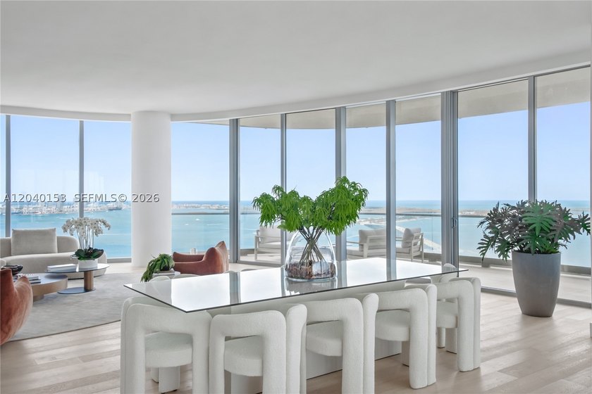 Occupying half of the 34th floor at UNA Residences, this - photo 26