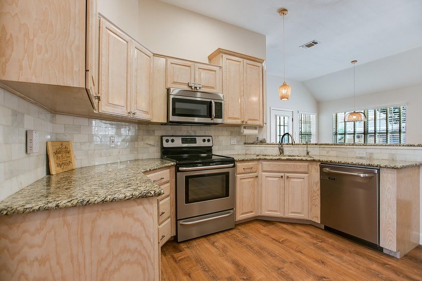 Welcome to this beautifully updated 3-bedroom, 2-bath home in - photo 10