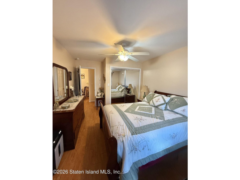 Stop renting and start owning! This move-in-ready 1-bedroom - photo 8
