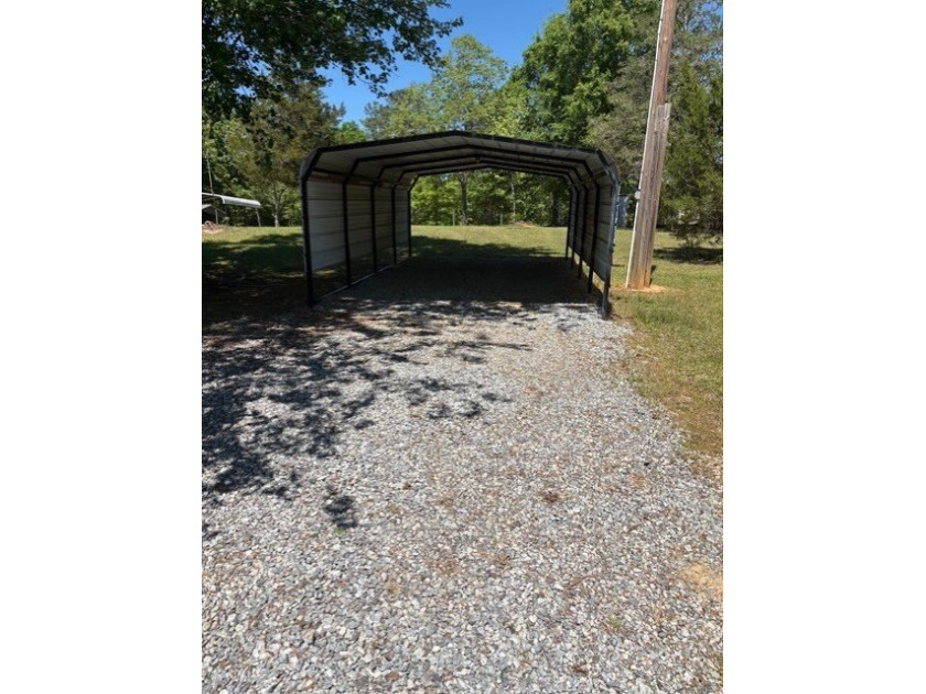 VERY NICE HOME MANY UPDATES NEW METAL ROOF 2024, NEW GRAVEL - photo 17