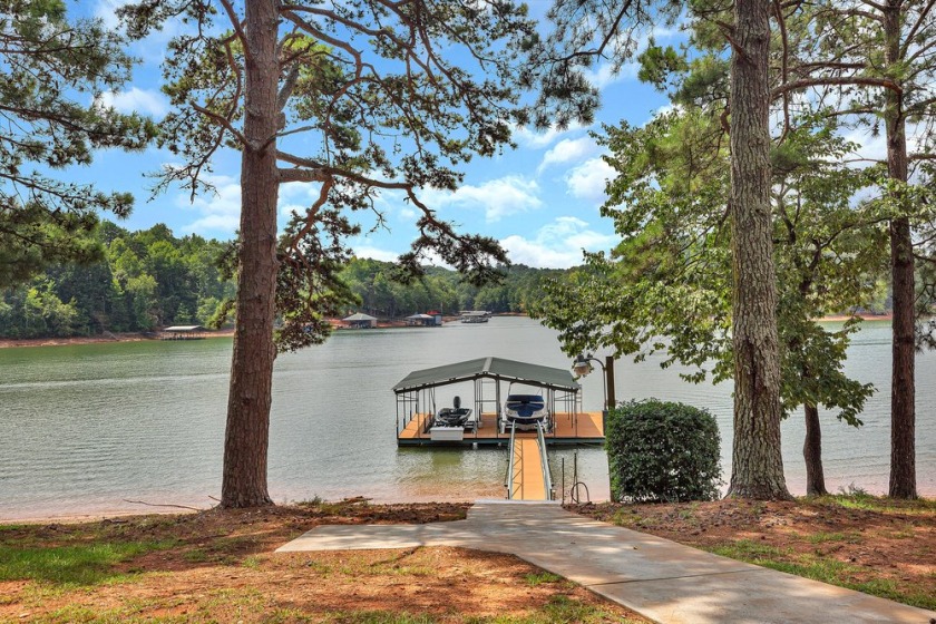 Stunning, Deep water, Location, 5 bdrm, 5 bath  SOLD - photo 3