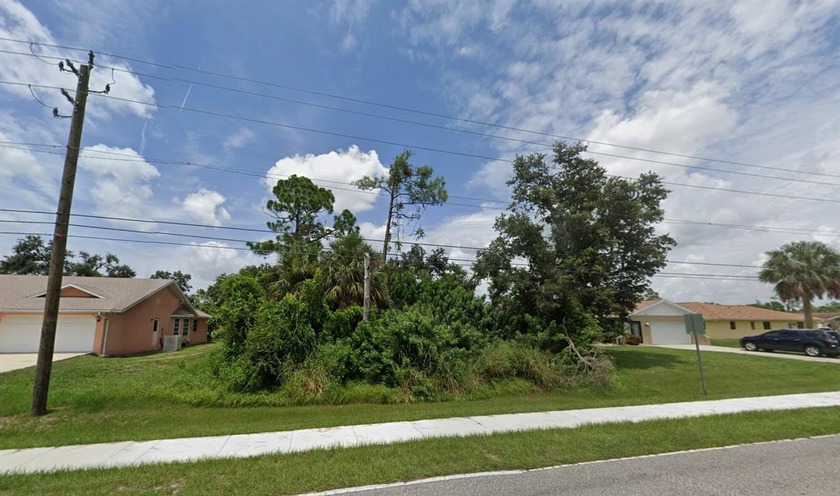 Discover the potential of 21086 Peachland Boulevard in Port - photo 2