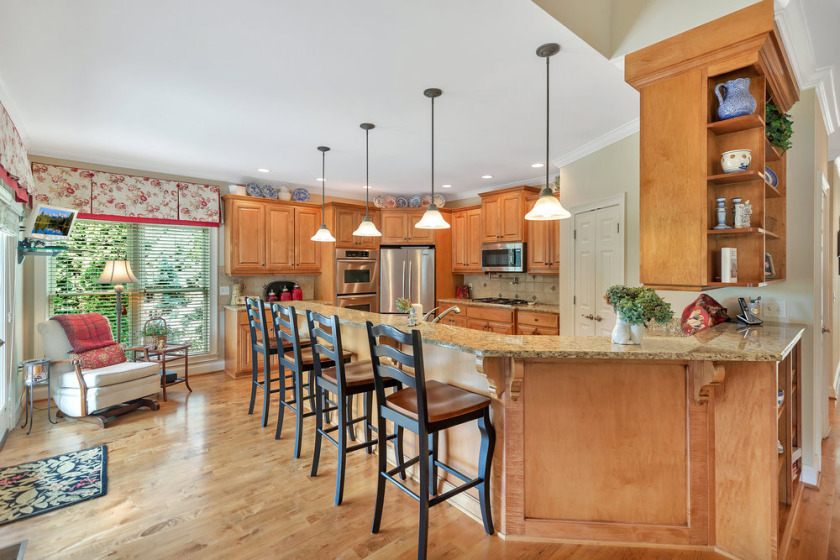 Stunning, Deep water, Location, 5 bdrm, 5 bath  SOLD - photo 15