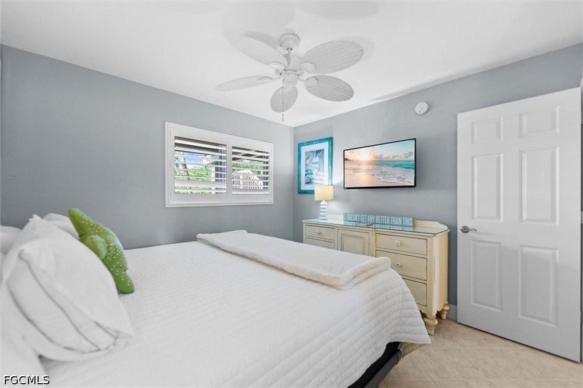 Wake each morning to panoramic yacht harbor views and the gentle - photo 19