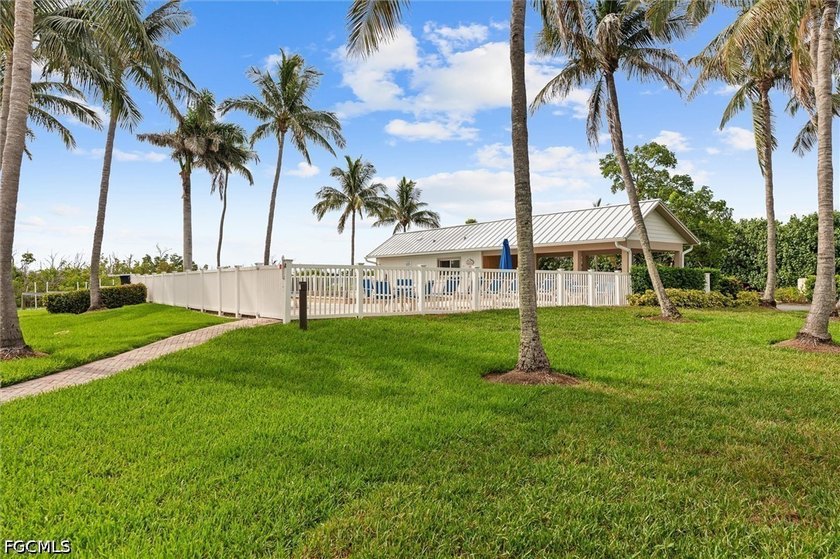 Wake each morning to panoramic yacht harbor views and the gentle - photo 24