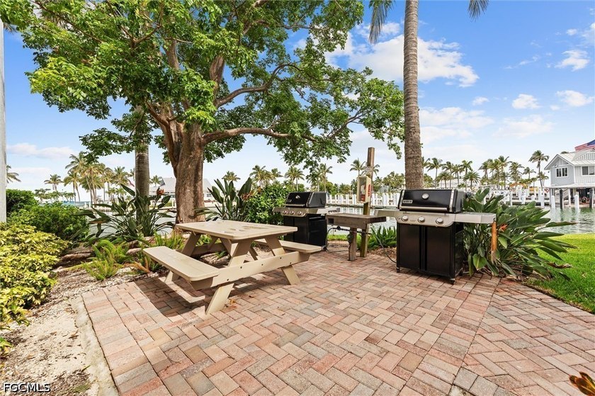 Wake each morning to panoramic yacht harbor views and the gentle - photo 29