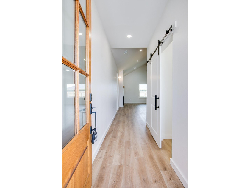 Welcome to this beautifully crafted new construction home - photo 3