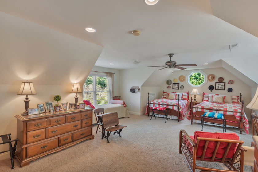 Stunning, Deep water, Location, 5 bdrm, 5 bath  SOLD - photo 29