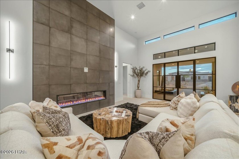 NEW BUILD by McLain Custom Homes! Luxury Living in The Enclaves - photo 11