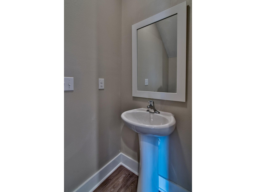 Quality &amp; Affordable in South Walton only minutes to the white - photo 9