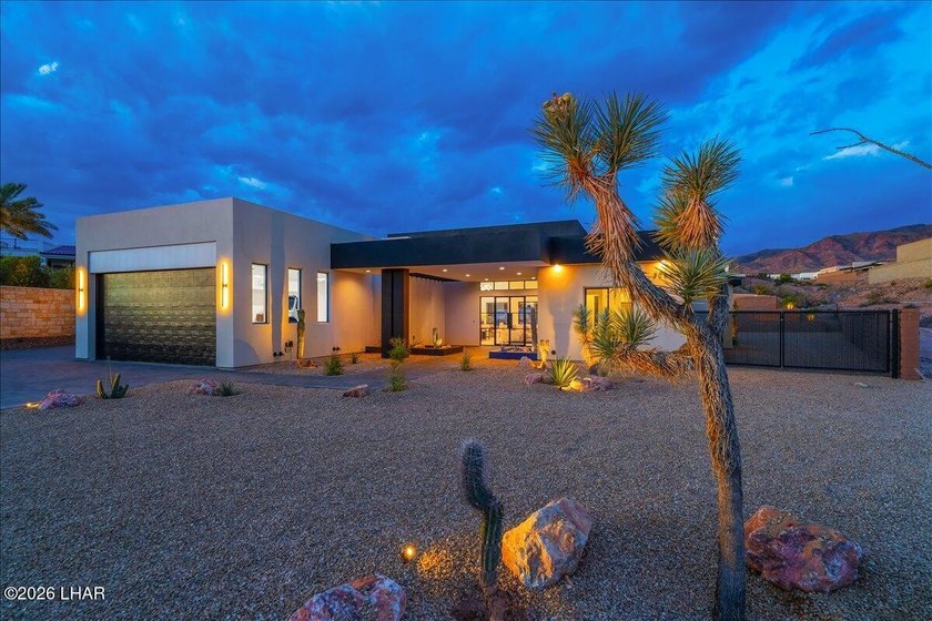 NEW BUILD by McLain Custom Homes! Luxury Living in The Enclaves - photo 19