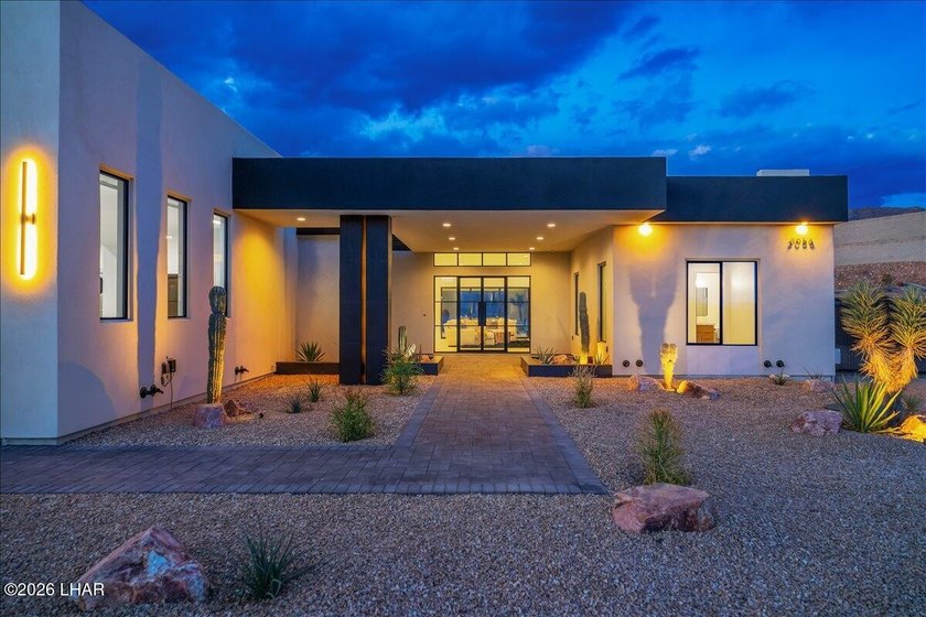 NEW BUILD by McLain Custom Homes! Luxury Living in The Enclaves - photo 23