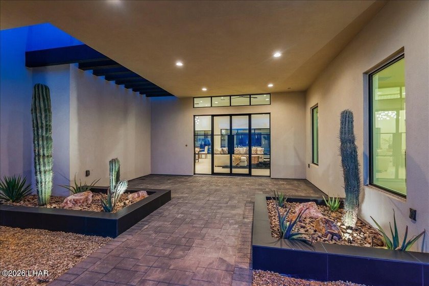 NEW BUILD by McLain Custom Homes! Luxury Living in The Enclaves - photo 24