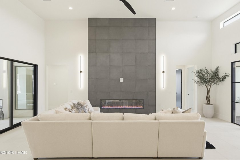 NEW BUILD by McLain Custom Homes! Luxury Living in The Enclaves - photo 31