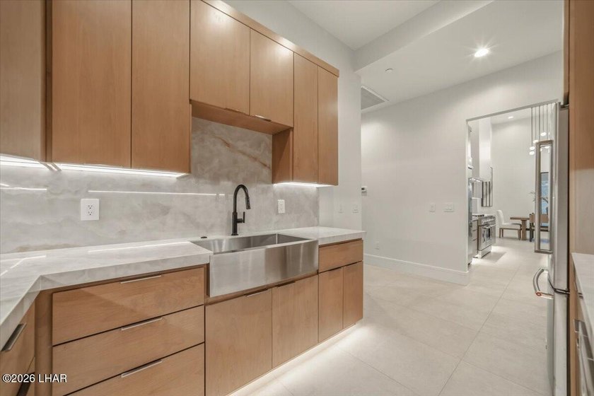 NEW BUILD by McLain Custom Homes! Luxury Living in The Enclaves - photo 53