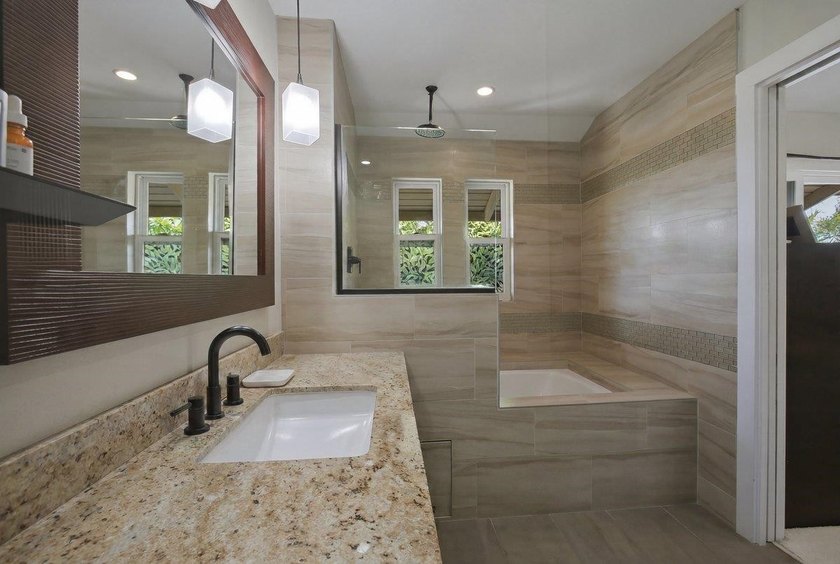 Located in the highly desirable neighborhood of Maui Meadows - photo 15