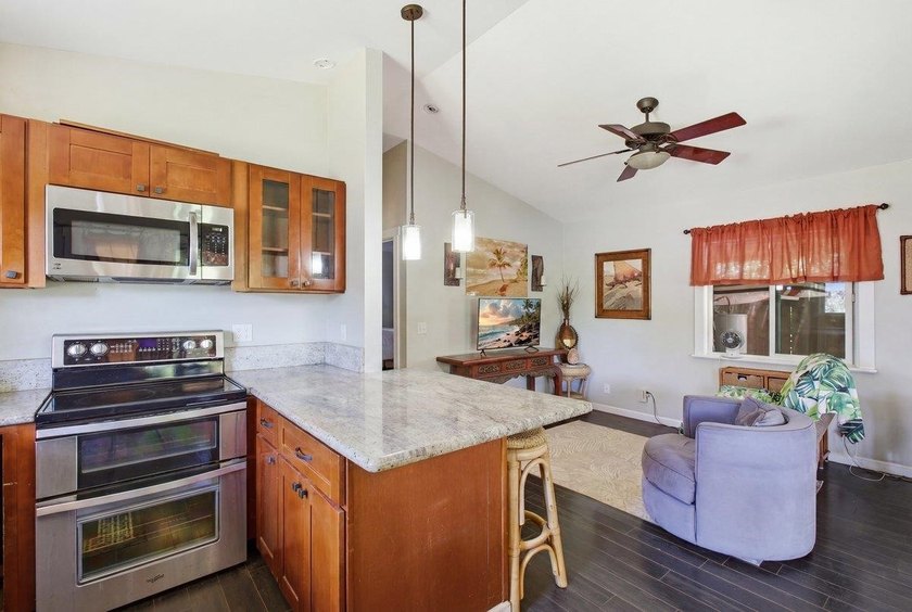 Located in the highly desirable neighborhood of Maui Meadows - photo 37