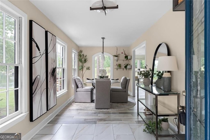 Welcome to your fully renovated Lake Sinclair waterfront retreat - photo 3