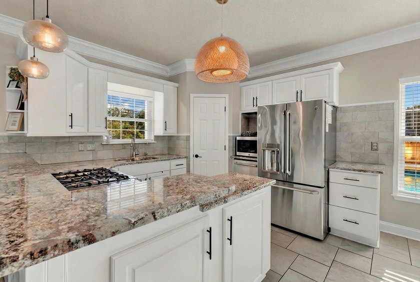 Welcome to your dream beach retreat located within the gates of - photo 5