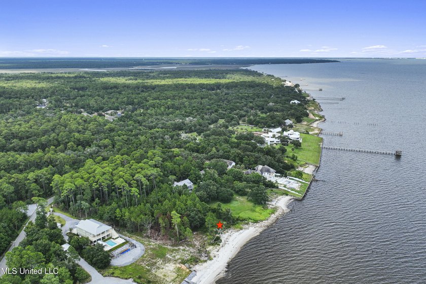 Create your own little slice of paradise on Belle Fontaine - photo 11
