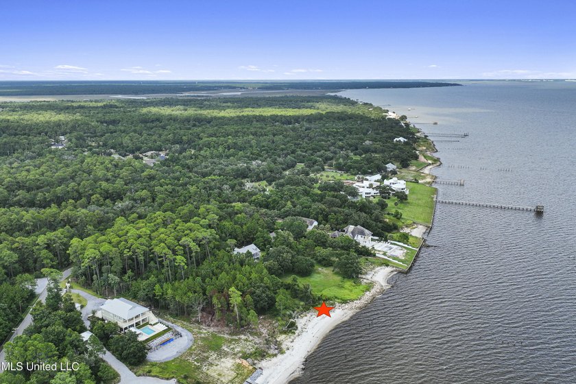 Create your own little slice of paradise on Belle Fontaine - photo 14