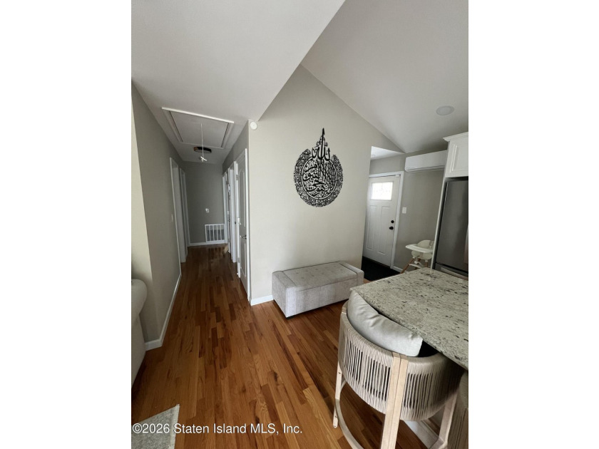 Welcome to this beautifully renovated 3-bedroom ranch that - photo 4
