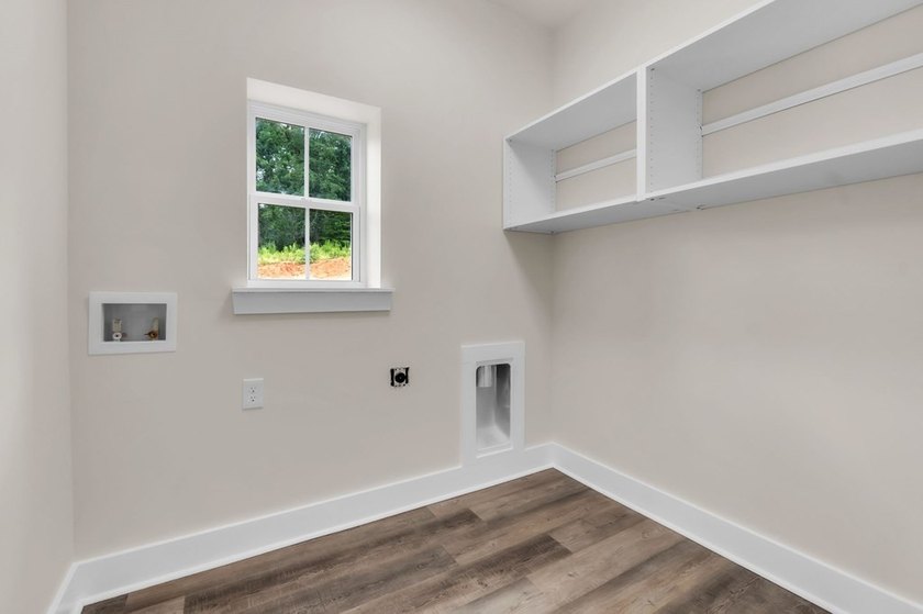 Beautiful new construction home situated on a spacious 1-acre - photo 25