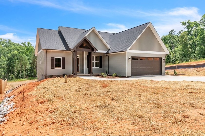 Beautiful new construction home situated on a spacious 1-acre - photo 35