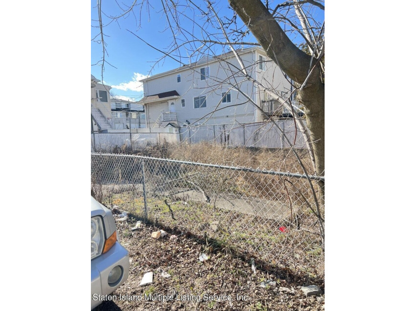 Lot for Sale - 40x50 (2000'). Not Buildable. PLEASE CALL FOR - photo 4