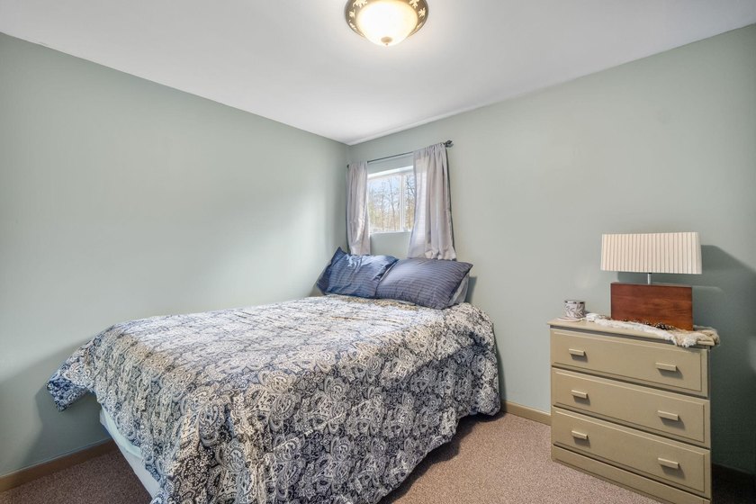 4 bed, 1 bath home conveniently located close to town and near - photo 15