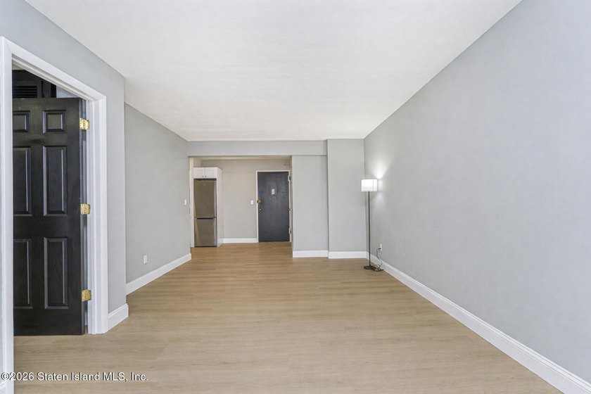 Turnkey and fully renovated! This stunning 1-bedroom condo at - photo 8
