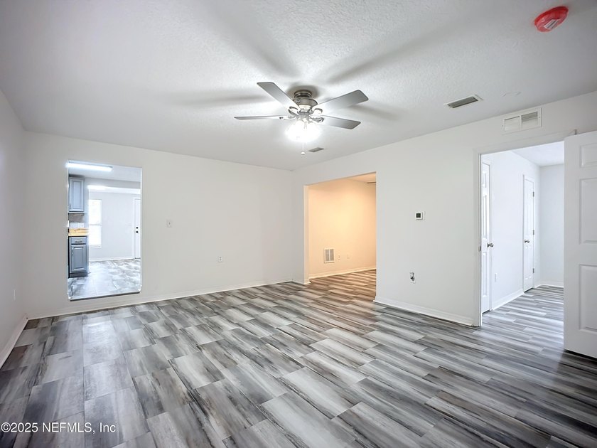 renovated and move-in ready, this 3-bedroom, 2-bath home offers - photo 11
