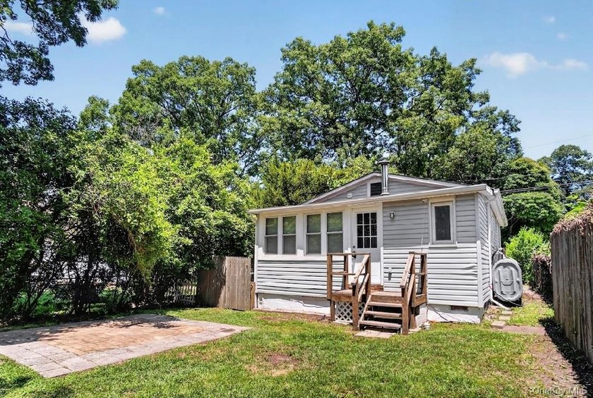 Welcome to 62 Shell Road, a beautifully maintained 2-bedroom - photo 12
