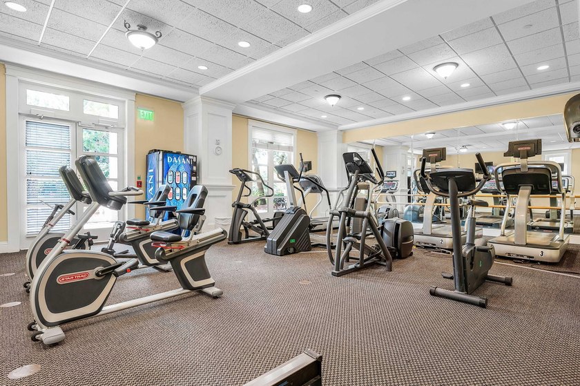 REDUCED TO SELL ......WELCOME TO THE GRAND SANDESTIN! This - photo 29