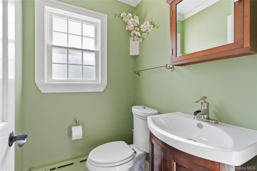 Move right into this custom Expanded Cape set on just over an - photo 7