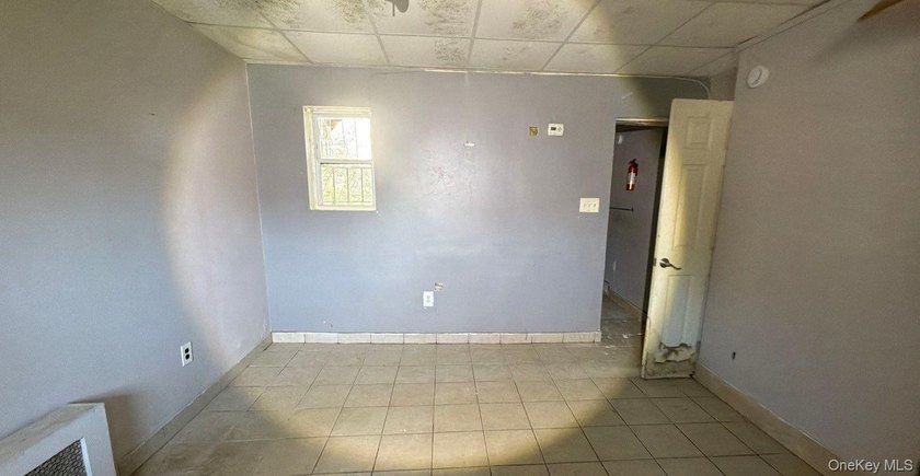 Free-standing 2-unit dwelling on an oversized parcel with - photo 12