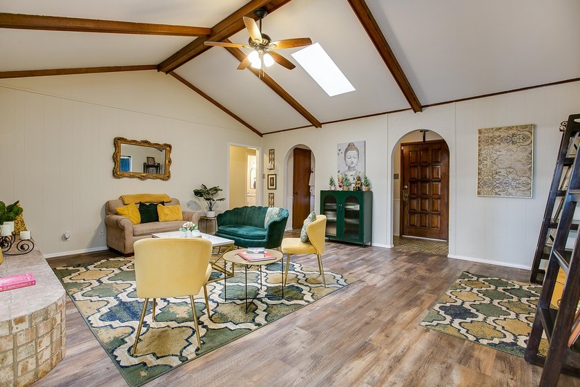 Discover the perfect blend of space, comfort, and functionality - photo 6