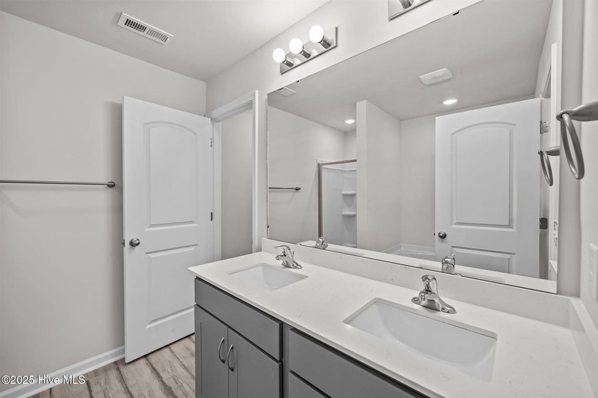 NEW CONSTRUCTION! The Cedar Plan is a 2 car garage home with all - photo 31