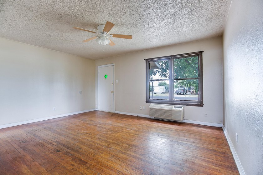 Looking for an investment property? Or maybe you want to - photo 4