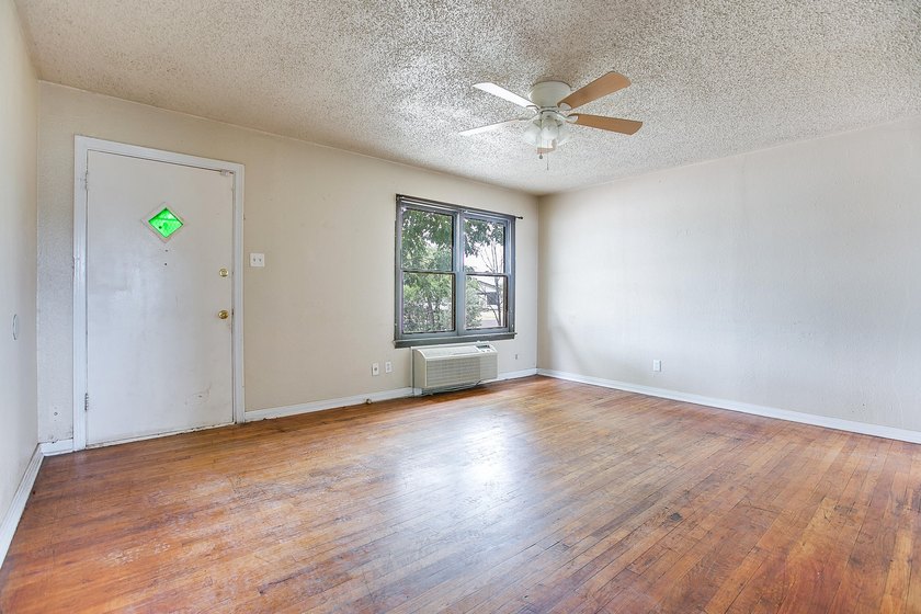 Looking for an investment property? Or maybe you want to - photo 5