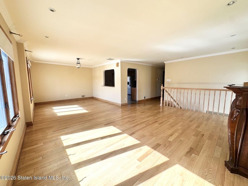 Welcome to 197 Slater Boulevard, a beautifully maintained - photo 7