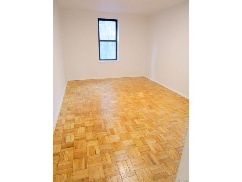 Rare Sponsor One Bedroom Apartment in the Woodlawn Heights - photo 14
