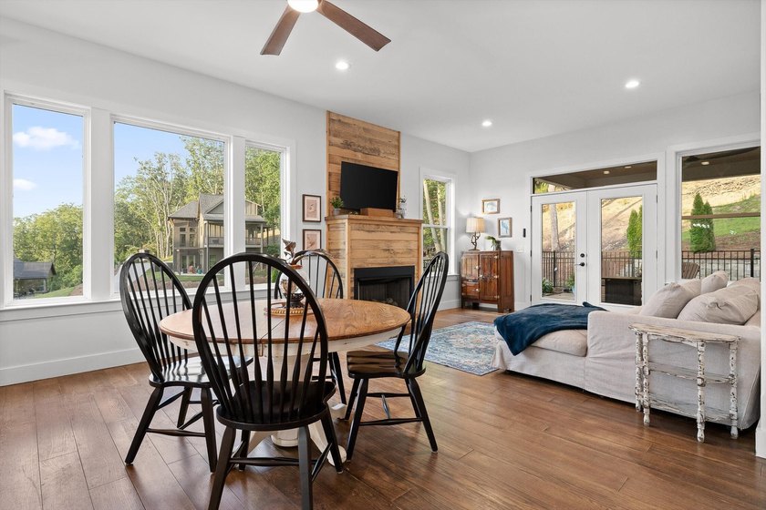 Welcome to 9962 Caseview Dr -- Now Priced Below Recent Appraisal - photo 21