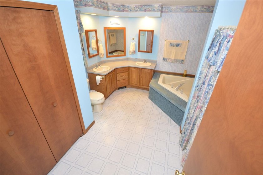 Ideally situated between Boyne City and Charlevoix, this - photo 24