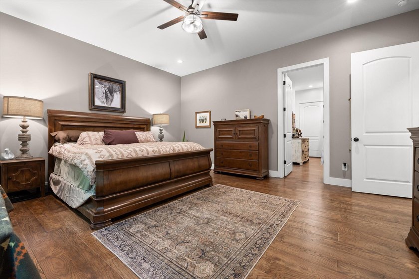 Welcome to 9962 Caseview Dr -- Now Priced Below Recent Appraisal - photo 31