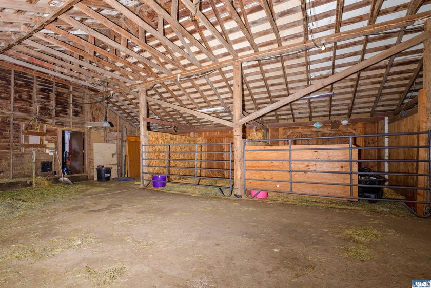 5+ Acre Equestrians Property just minutes from town. The home - photo 34